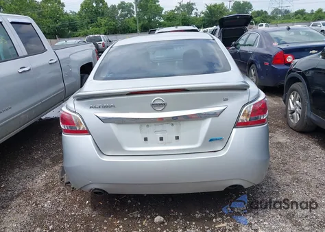 2014 Nissan Altima 2.5 S z USA, uszkodzony, nr VIN 1N4AL3AP4EC158913